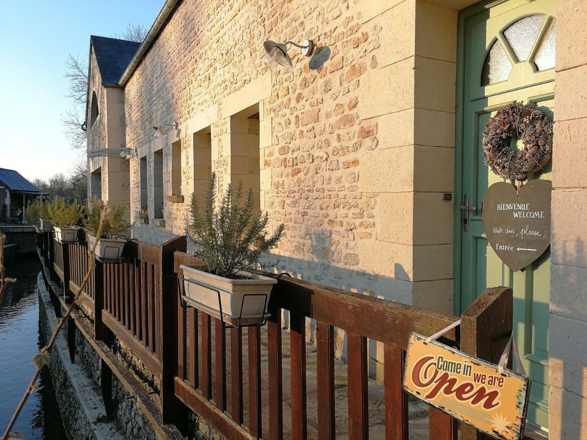 Les Chambres De Capucine Carcagny Exterior photo